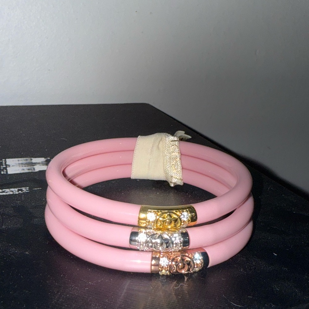 New without tags BuDhaGirl Pink Three Kings Bangles
Size L